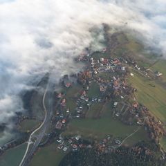 Flugwegposition um 14:01:12: Aufgenommen in der Nähe von Gemeinde Mönichkirchen, Mönichkirchen, Österreich in 2228 Meter